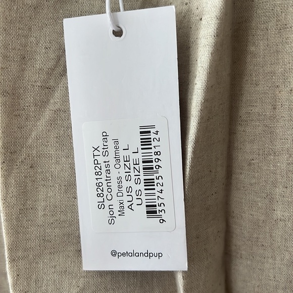 Petal + Pup maxi linen dress - Picture 3 of 3